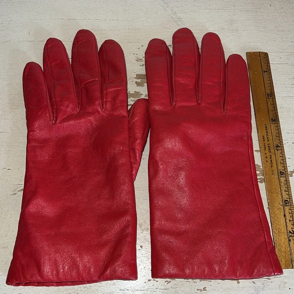 Vintage Red leather gloves